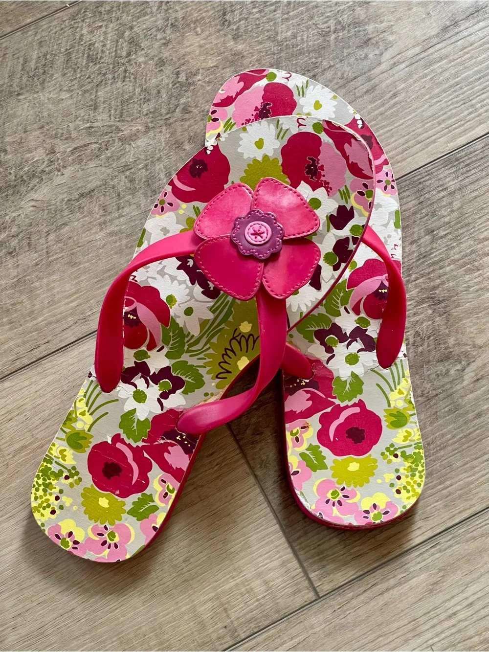 Vera Bradley Make Me Blush Flip-Flops Women’s Size M